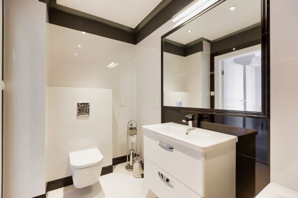 Business Bathroom Remodeling in Schaumburg